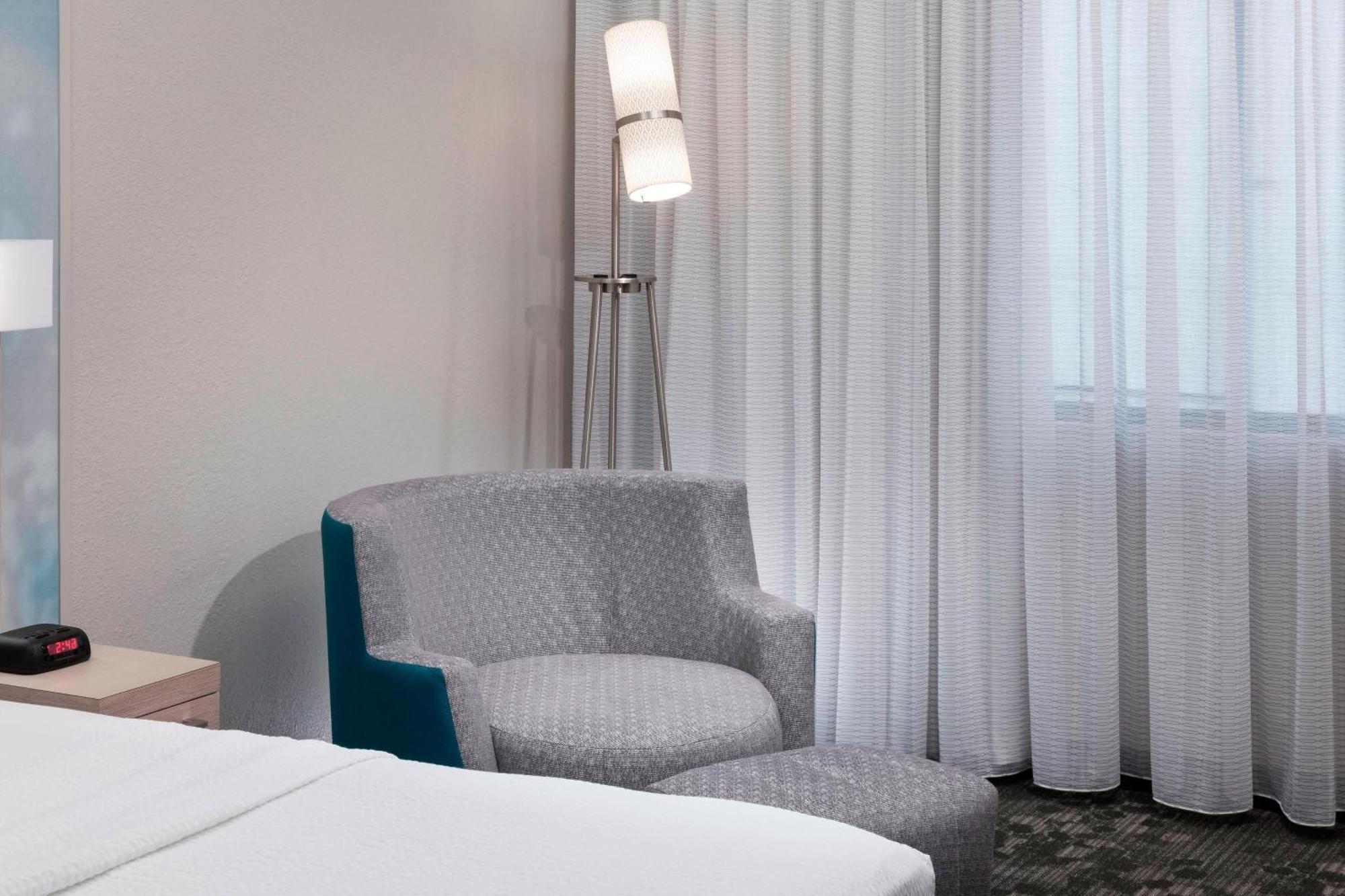 Courtyard Tuscaloosa Hotel Ngoại thất bức ảnh